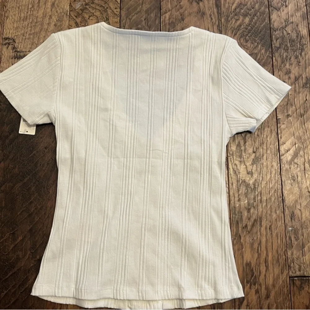 White Ribbed Button-Down Top - Picture 6 of 8
